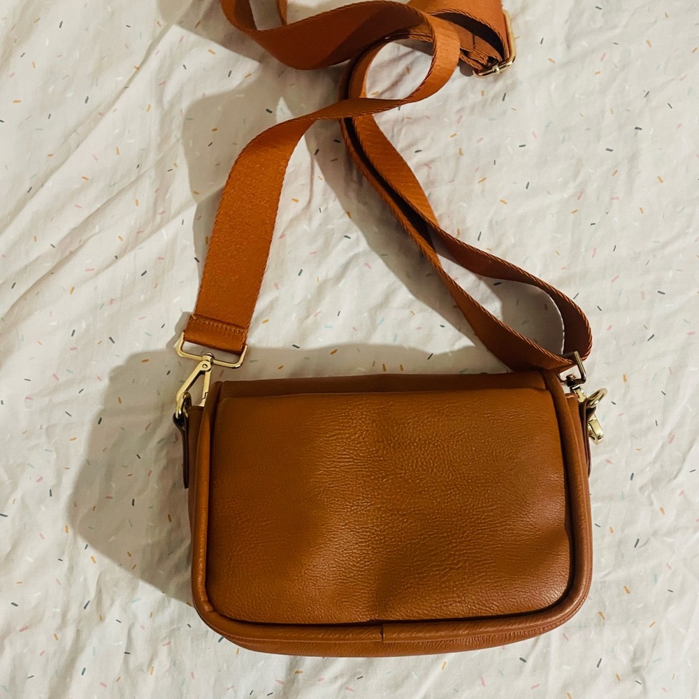 Target Universal Thread Brown Crossbody Purse - image 3